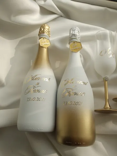 Традиция со свадебным шампанским: история происхождения